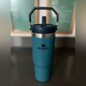 Used blue Stanley 30oz Iceflow Flip Straw Tumbler